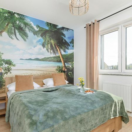 Nadmorski Apartament Z Parkingiem W Ustroniu Morskim By Noclegi Renters 尤斯托尼莫斯基 外观 照片