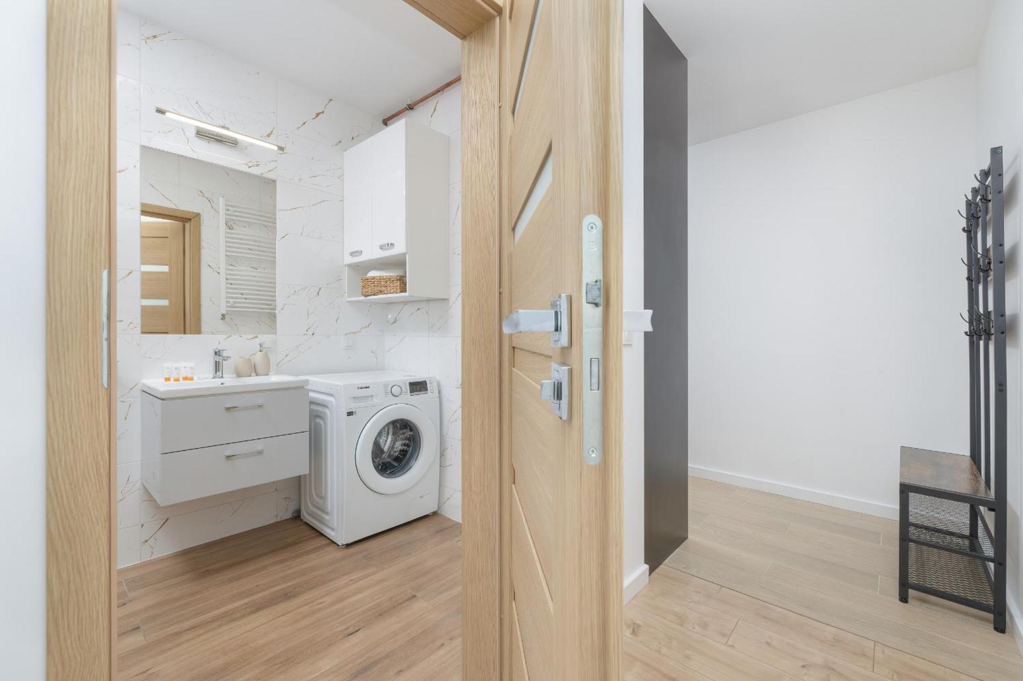Nadmorski Apartament Z Parkingiem W Ustroniu Morskim By Noclegi Renters 尤斯托尼莫斯基 外观 照片